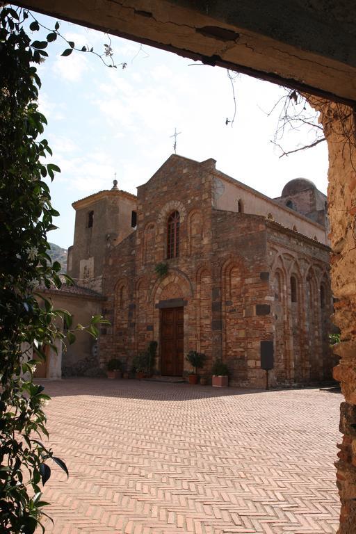 Casa Del Vento Bed and Breakfast Roccalumera Esterno foto
