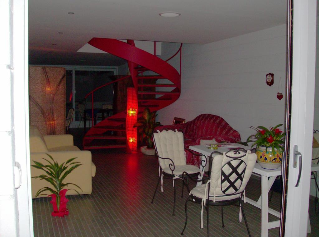 Casa Del Vento Bed and Breakfast Roccalumera Esterno foto